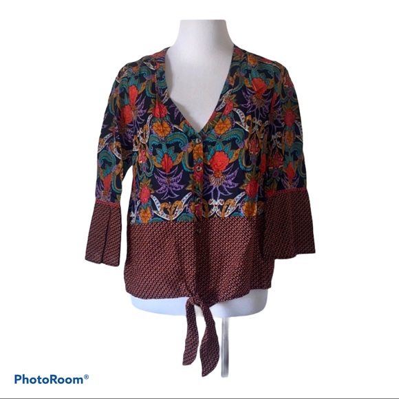 Anthropologie Tops - Maeve floral carter button down blouse